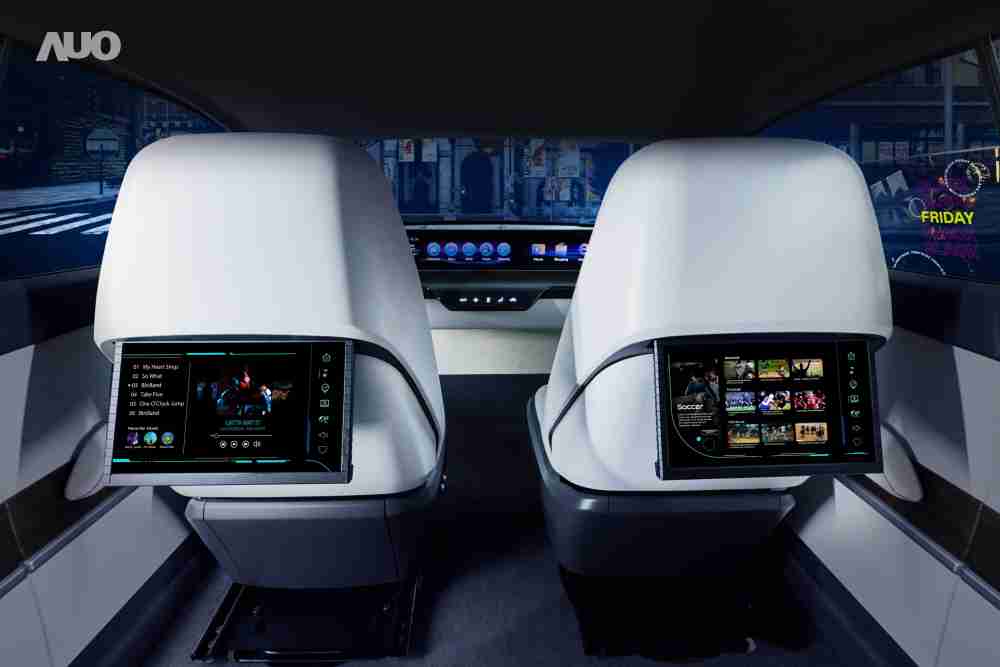 壹号平台新一代Smart Cockpit 2024，，以Micro LED先进显示技术优势，，，创建〝可卷式后座娱乐显示器〞，，仅在互动时才显示出所需画面及信息，，，扩充更丰富的娱乐和交互信息服务，，，获国际奖项荣耀